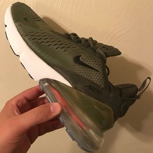 Nike AirMax 270 Olive color size 8,5 US men